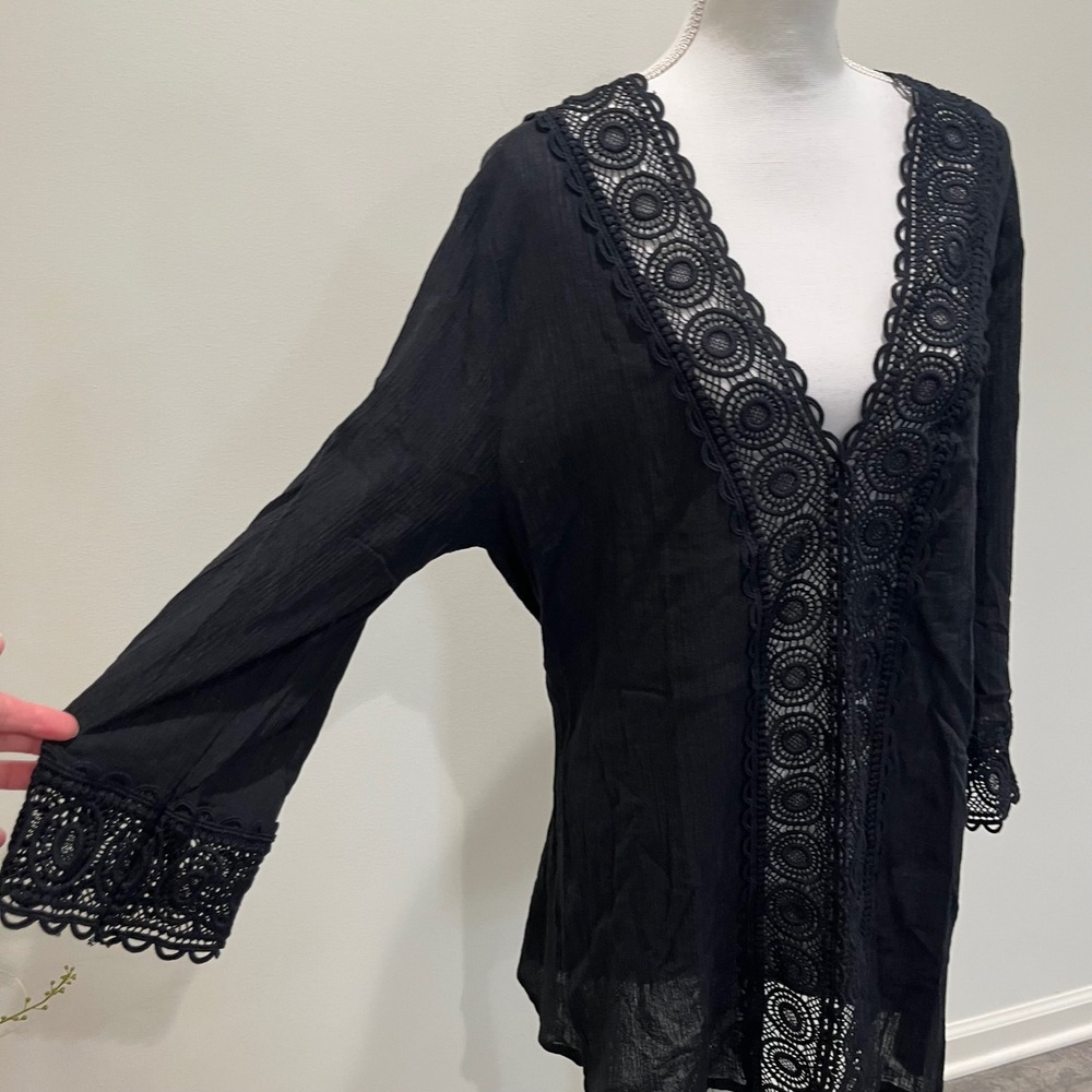 La Blanca Swim Cover Up One Size Black Crochet Trim VNeck Long Sleeve Boho Beach - Picture 4 of 6